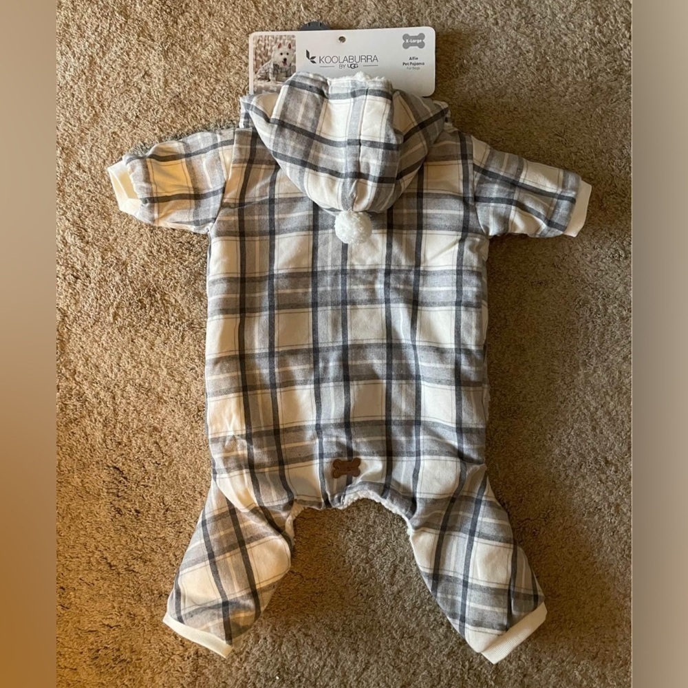 Brand new dog jacket! Size XL